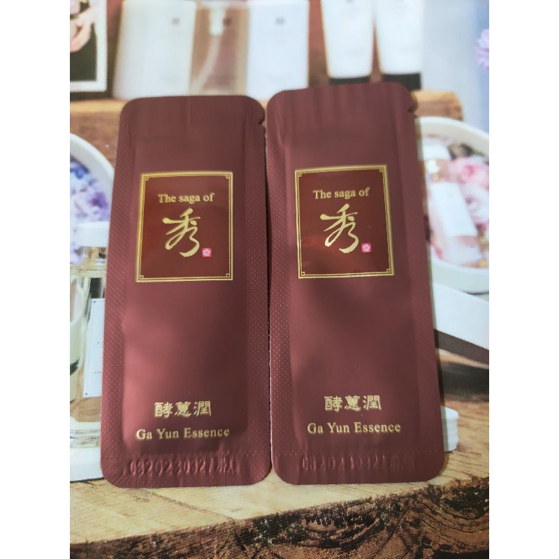 Sample tinh chất Sâm Đen trẻ hoá The Saga 1ml | BigBuy360 - bigbuy360.vn