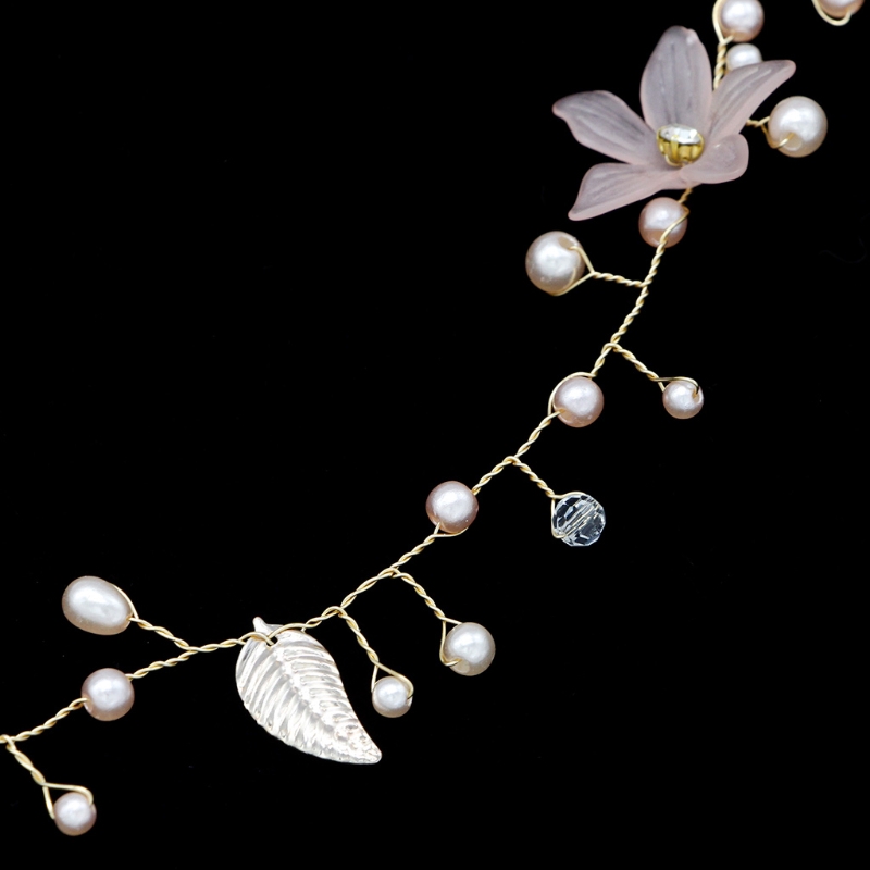 Vòng hoa đội đầu cô dâu đính hạt ngọc trai xinh xắn