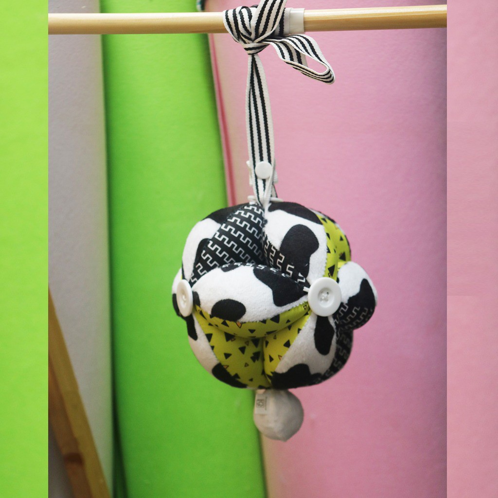 Bóng múi luyện chân PiPoVietnam Montessori bò sữa