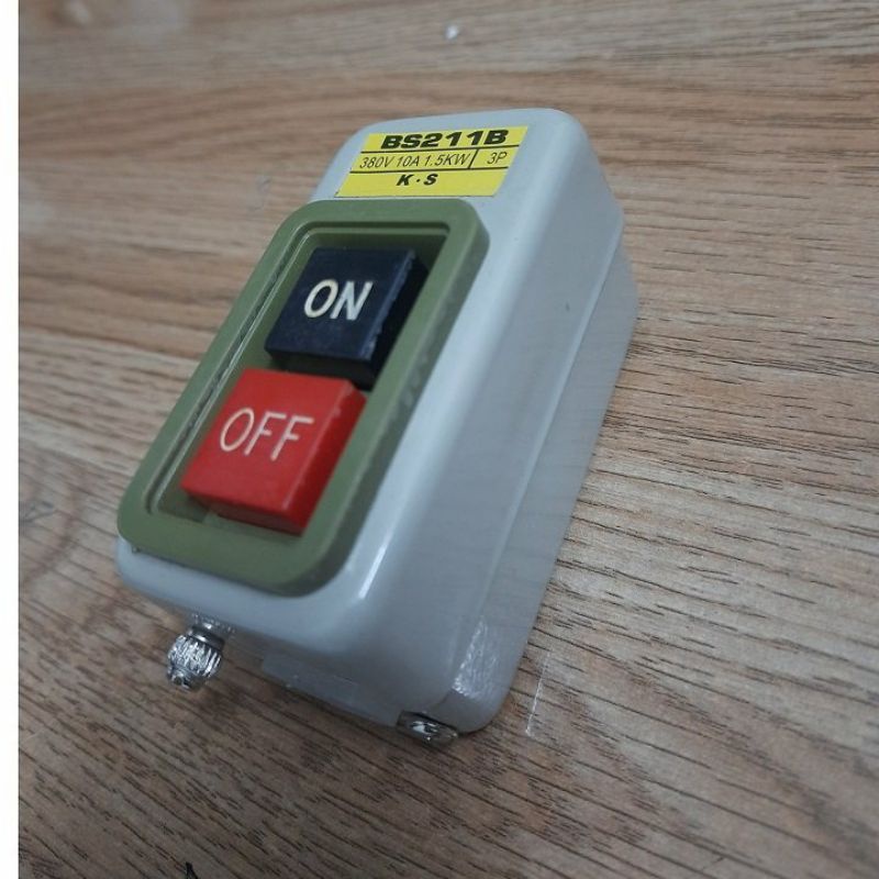 Công tắc ON - OFF 3 pha 10A /15A / 30A bấm dính Trung Quốc và Đài Loan