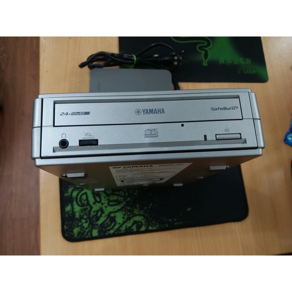 Ổ ghi CD Audio chuyên nghiệp Yamaha 3200