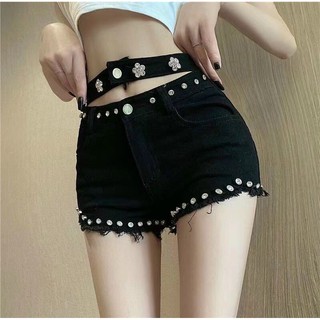 Quần sóc jens hot trend đính đá
