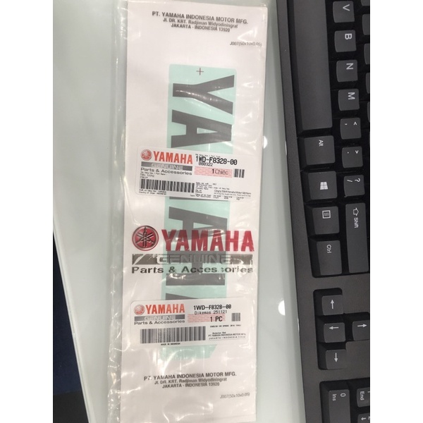 Tem biểu tượng chính hãng Yamaha - Yamaha Town Hương Quỳnh
