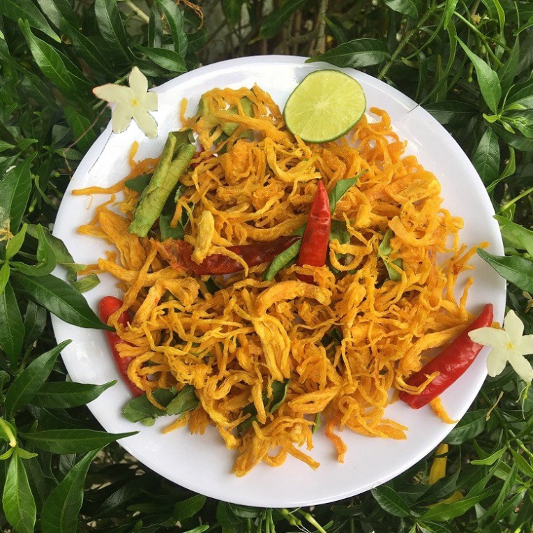 Khô gà lá chanh xé cay 300g, Khô gà lá chanh thơm ngon, Kô Kô-Mê Ly FoodS. K001 | BigBuy360 - bigbuy360.vn