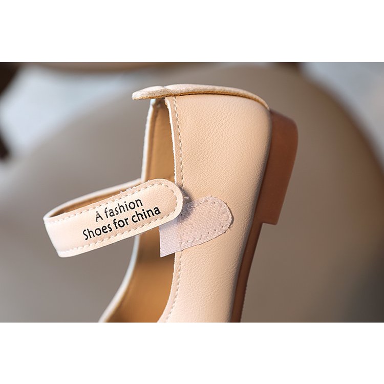 Giày da thiết kế đơn giản hợp thời trang cho bé gái