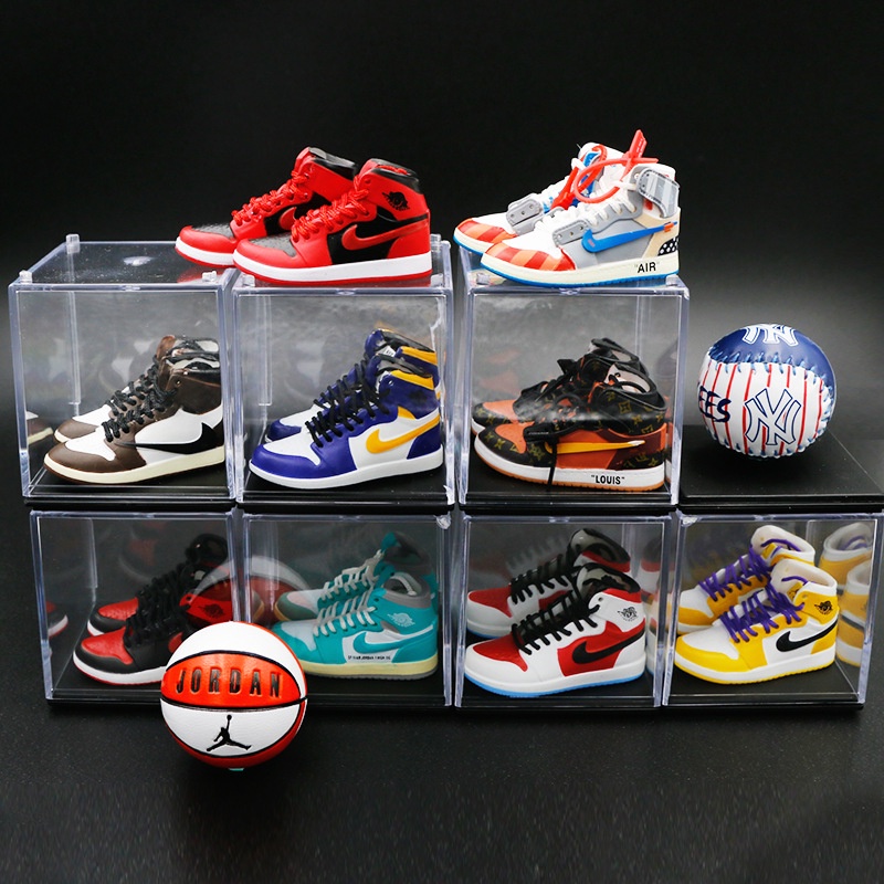 Móc Khóa Hình Đôi Giày Bóng Rổ mini aj1 nba James Kobe Curry Sáng Tạo Trang Trí Xe Hơi