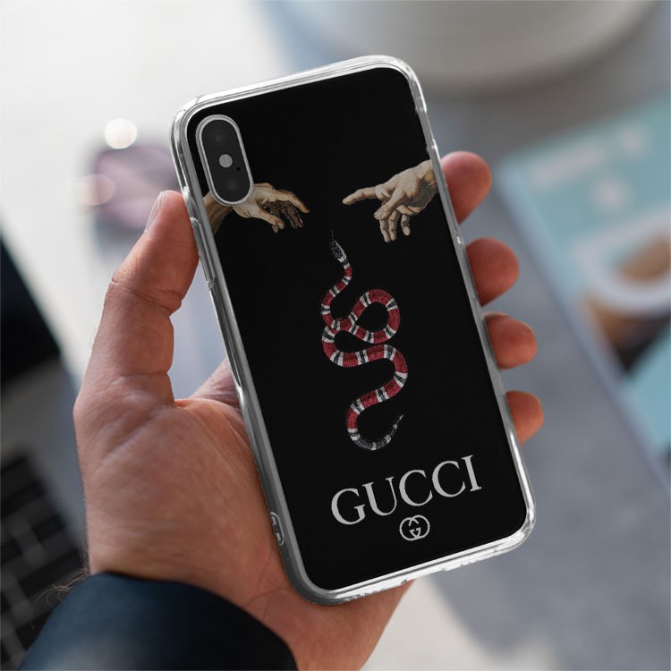 Ốp lưng GUCCI rắn chia cắt nắm lấy tay anh cho Iphone 5 6 7 8 Plus 11 12 Pro Max X Xr SUPPOD00092