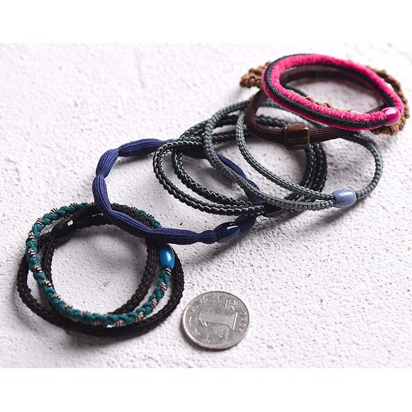 Combo 20 cột tóc đủ mẫu đủ màu ngẫu nhiên. Giá chỉ 55k/20 cái. Hàng luôn có sẵn rất đẹp.