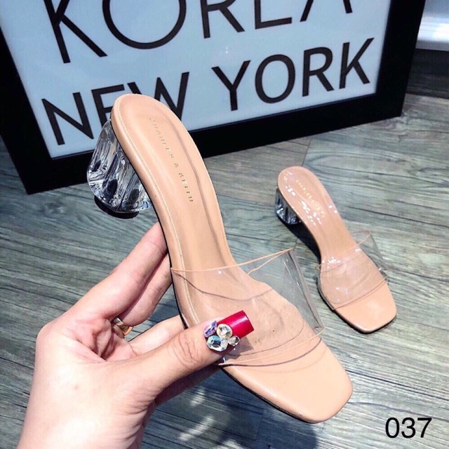 Guốc quai trong gót trong 5p mã 037