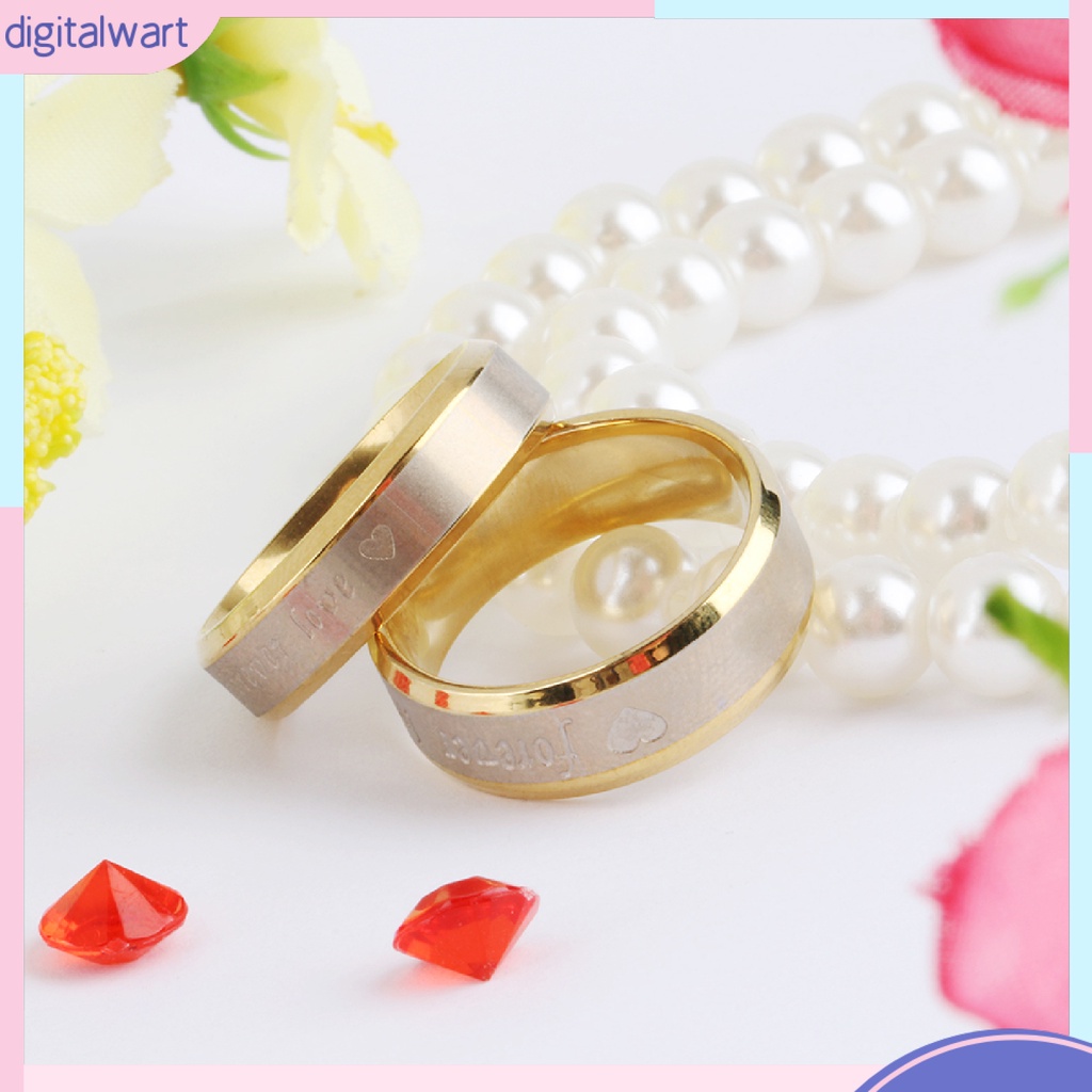 Nhẫn đính hôn khắc chữ Forever love cho cặp đôi