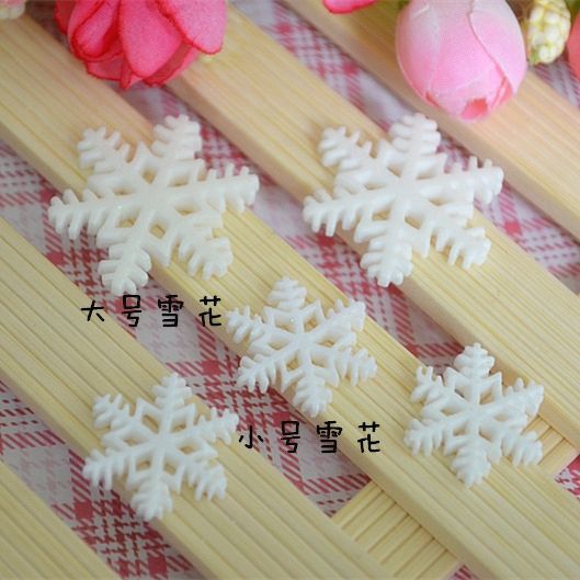 Trang trí Bông tuyết trắng 2cm