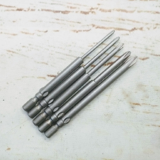 SV Mũi vít 4 cạnh 800 chuôi cánh bướm PHI 4mm