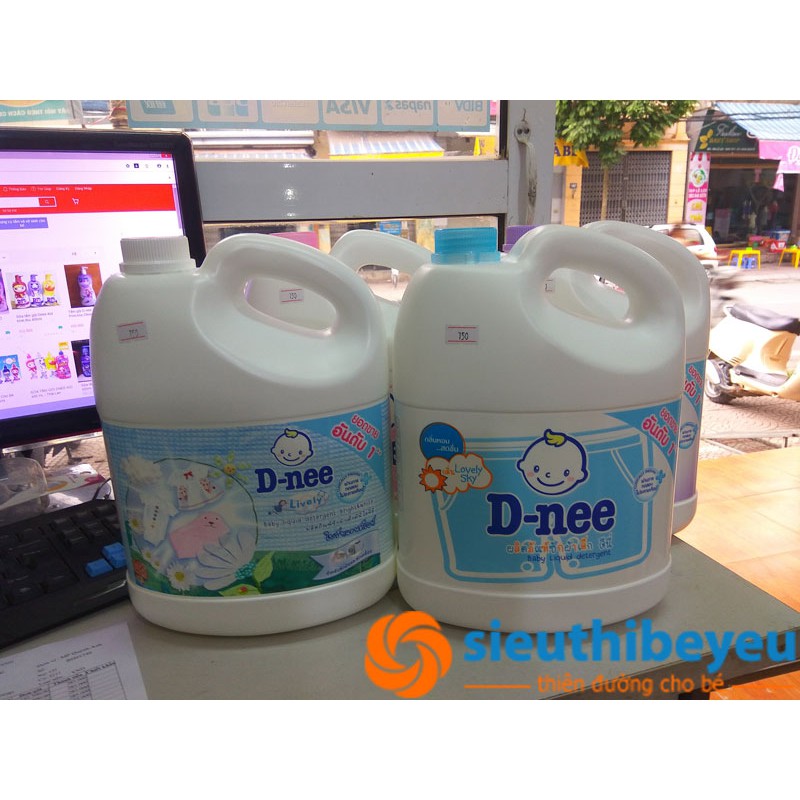 Nước giặt xả quần áo trẻ em Dnee 3000ml