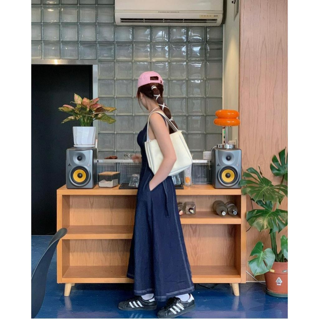 ĐẦM MIDI JEAN 2 DÂY CỔ VUÔNG CHỈ VIỀN