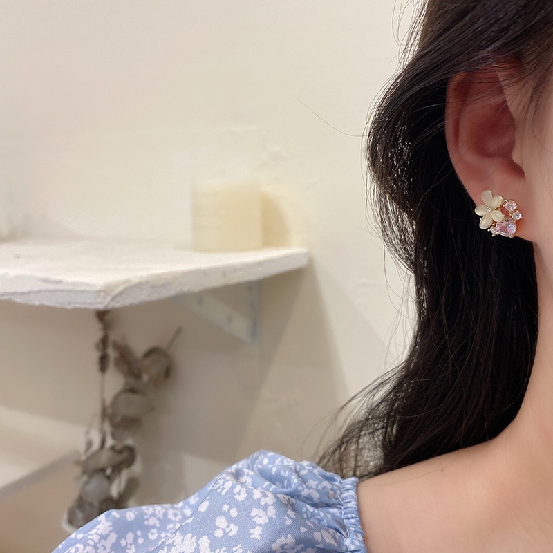 Đôi khuyên tai BELLA-BEE dáng dài thiết kế hoa đính đá nhân tạo thời trang dành cho nữ