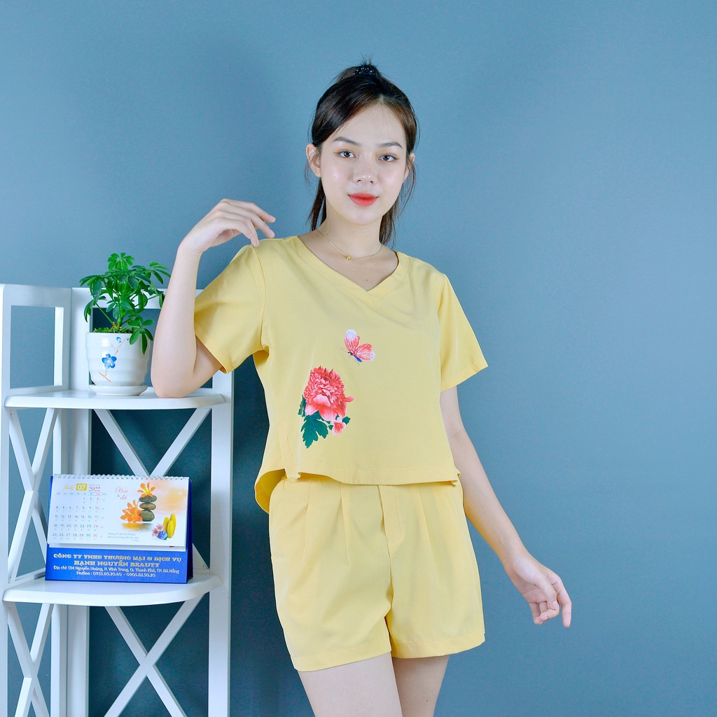 Bộ đồ nữ MÀU VÀNG NHẠT IN HOA CỰC XINH  - vải lụa cao cấp - Lịch sự - Quý phái