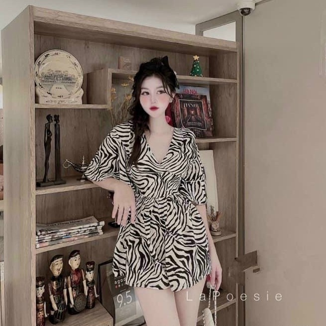 Set Jump Tay Loa Cổ V - Váy Jumpsuit Siêu Sang