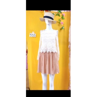 đầm ren phối chân váy dập ly size S/M. S533