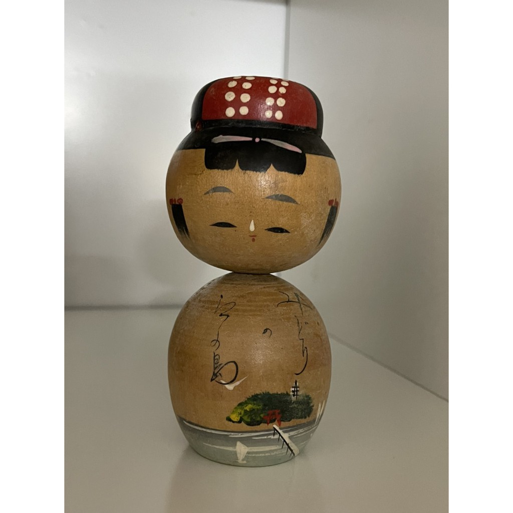 Búp bê kokeshi Nhật bản