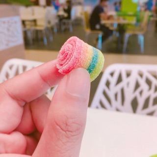 Kẹo chupa chups cầu vồng