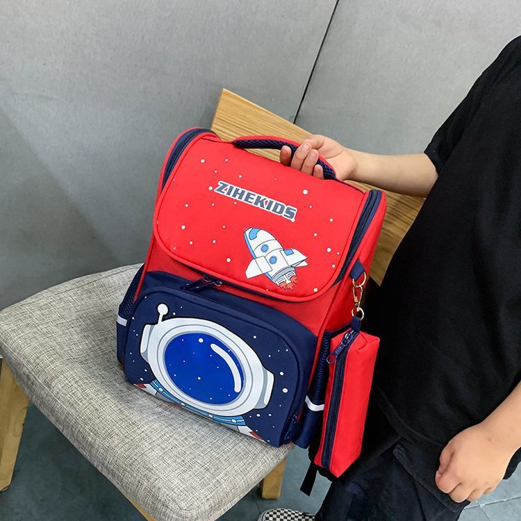 Balo dáng hộp 3D cho bé trai từ 5-7 tuổi PHI HANH GIA siêu dễ thương HS1343 BEE GEE