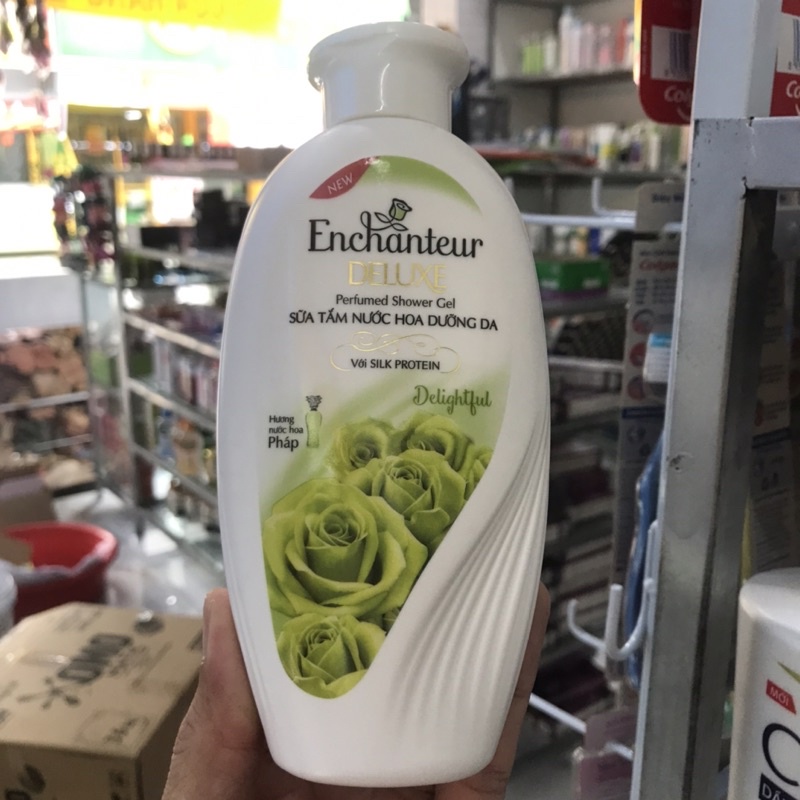 Sữa tắm nước hoa dưỡng da Enchanteur hương Delightful