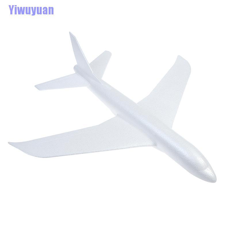 Máy bay xốp ném thủ công kích thước 49x45cm