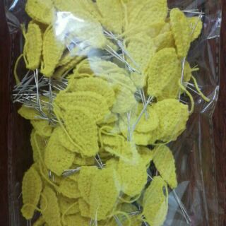 Hoa mai bằng len-50 bông