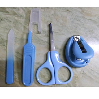 Hộp dụng cụ cắt móng tay cho trẻ sơ sinh