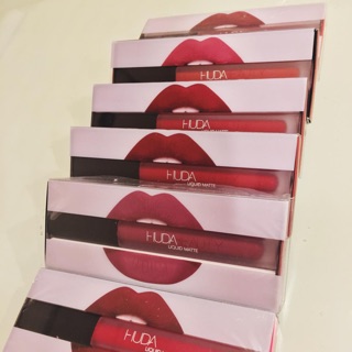 Son kem lì Huda Cosmetic