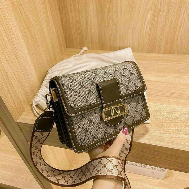 ❣️FREESHIP❣️ Túi xách nữ đeo chéo khoá ngang dây bản to SHOP dodacaocap tuyen si toan quoc