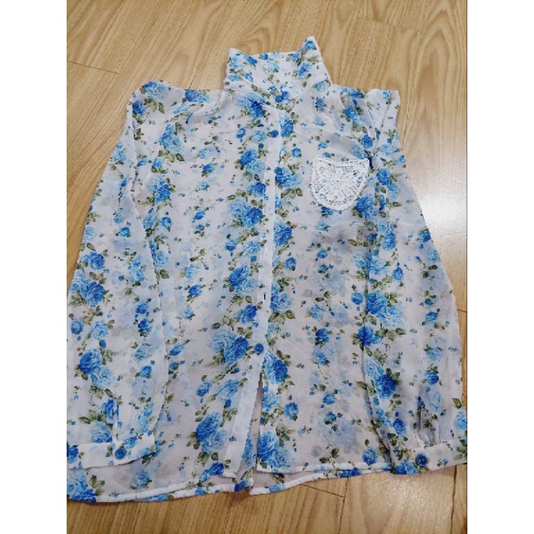 Áo sơ mi voan mỏng màu trắng xanh