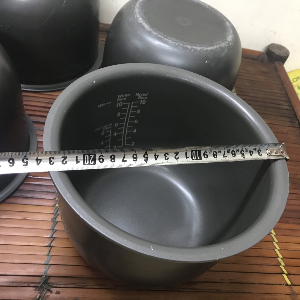 Lòng nồi cơm Thái Lan Toshiba Rc-18NMF  hàng bãi mới 95%