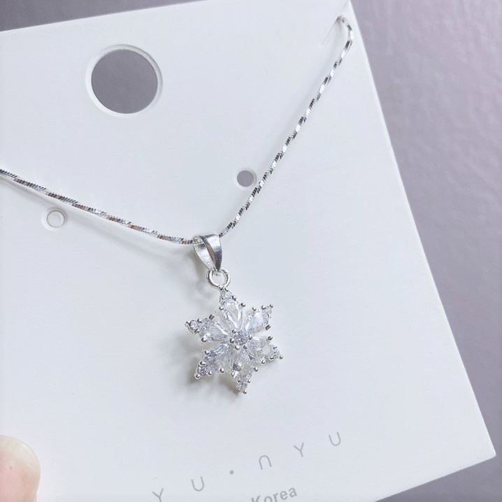 Dây chuyền bạc nữ mặt hoa đá 6 cánh, chất liệu bạc thật sáng bóng không rỉ