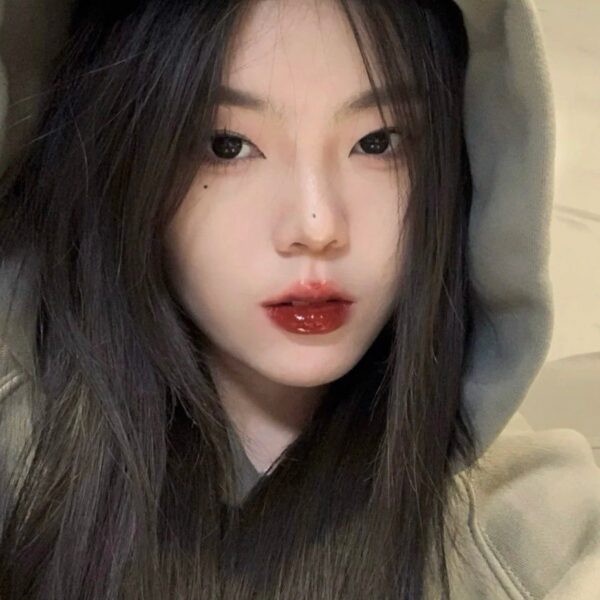 Son tint bóng BL Rouhg Half N Half Water Glow HG08- Màu Đỏ Nâu