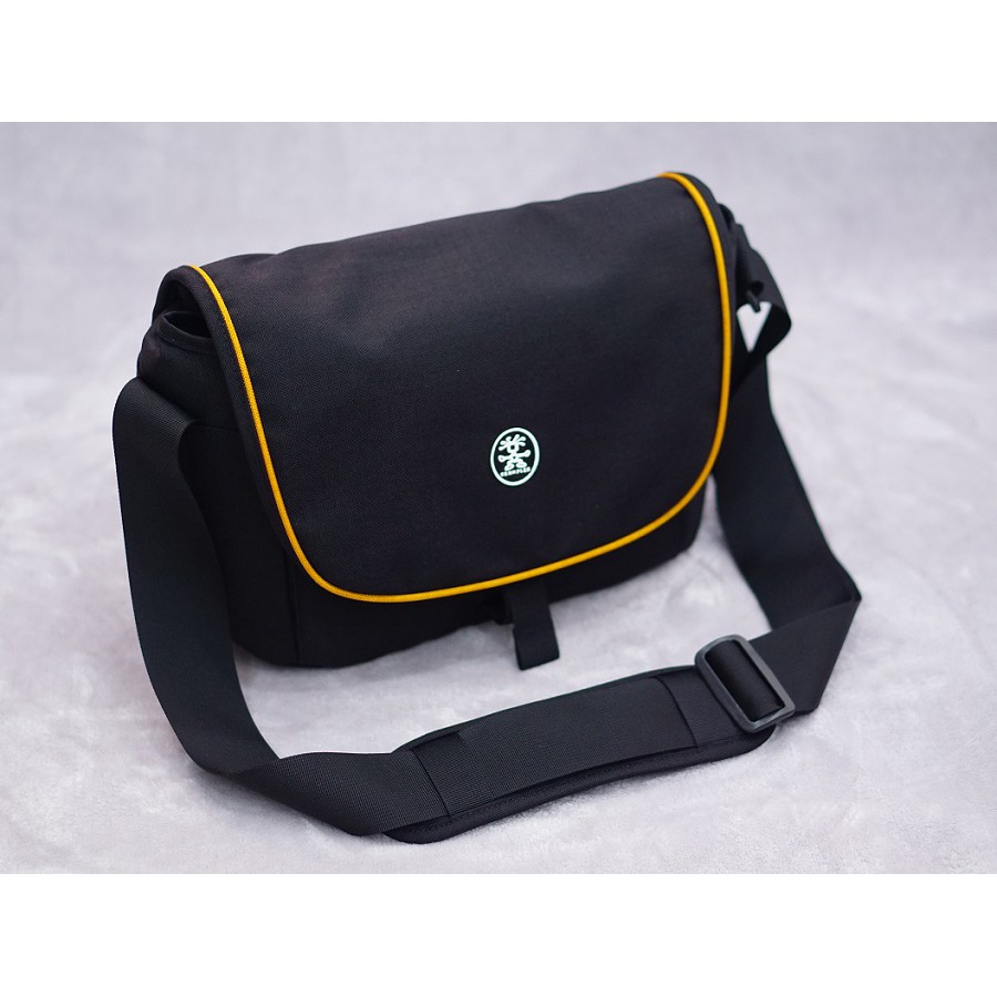 Túi Máy ảnh Crumpler Cupcake 7500( có ngăn ipad)