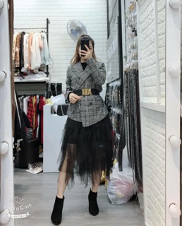 Chân váy lưới bồng tua rua