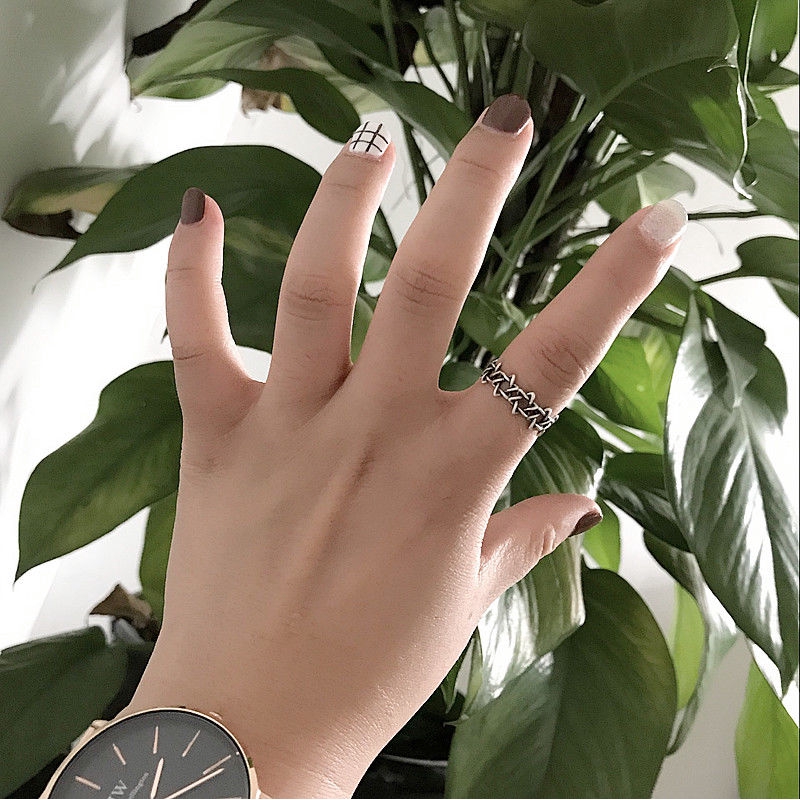 Nhẫn đeo tay họa tiết bện sao 6 cánh khoét rỗng phong cách Retro cho nữ