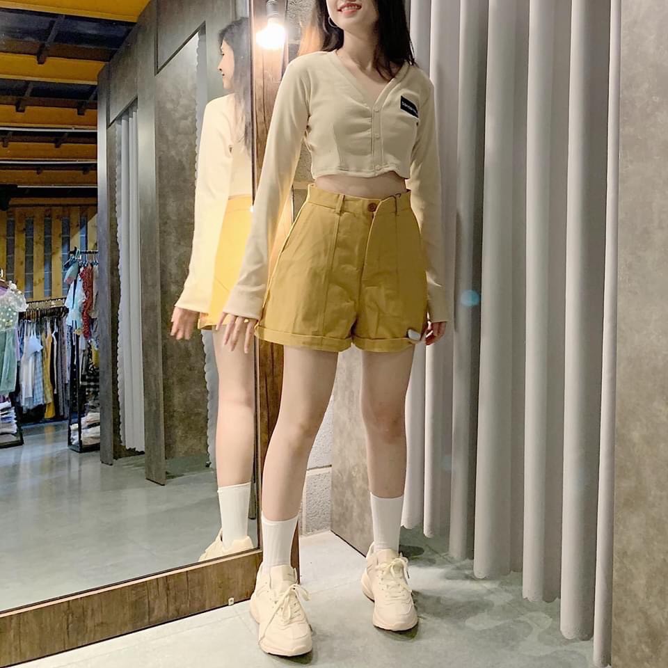 Set áo croptop + quần vàng