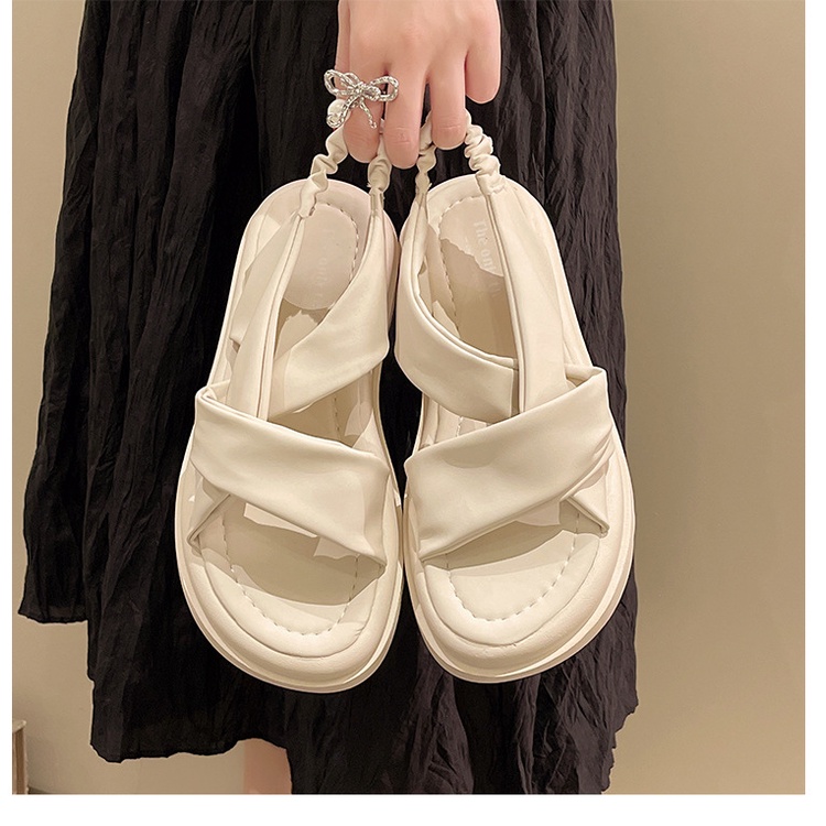HÀNG MỚI VỀ_Sandal đế răng cưa gót chun hot