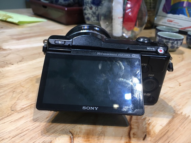 Máy ảnh sony a5000 kèm kis 16-50mm(màu ngẫu nhiên)