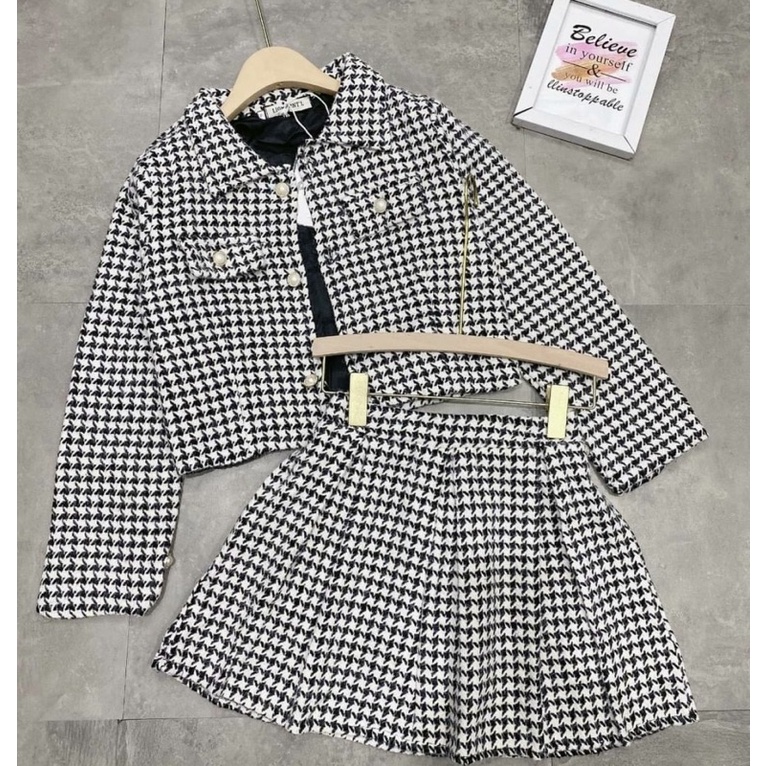 Set Dạ Kẻ Ziczac Chân Váy Xếp Li, Áo Dạ Cúc Ngọc Mix Chân Váy Dạ Quảng Châu, Set đồ xinh Hàn Quốc | BigBuy360 - bigbuy360.vn