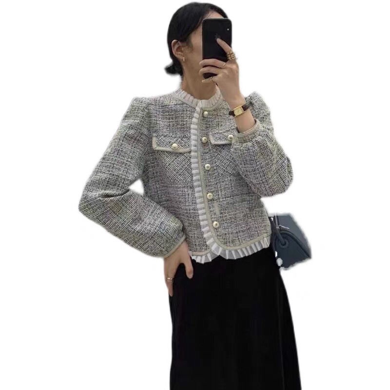 Áo Khoác Cổ Tròn Phối Nút Ngọc Trai Màu Sắc Thời Trang Mùa Thu 2021