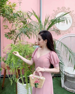 Đầm cổ V nút bọc