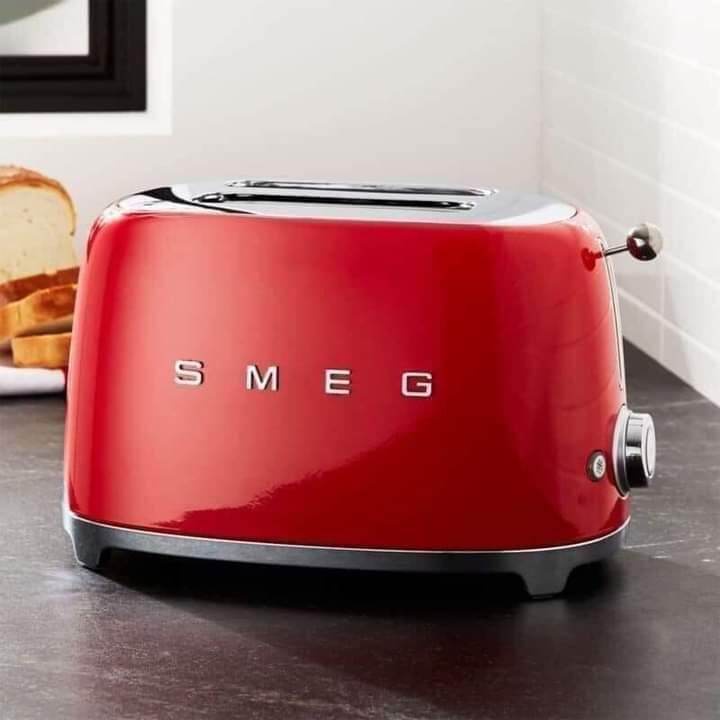 Máy nướng bánh mì Smeg Toast TSF01 loại  2 lát, chức năng rã đông, nướng giòn