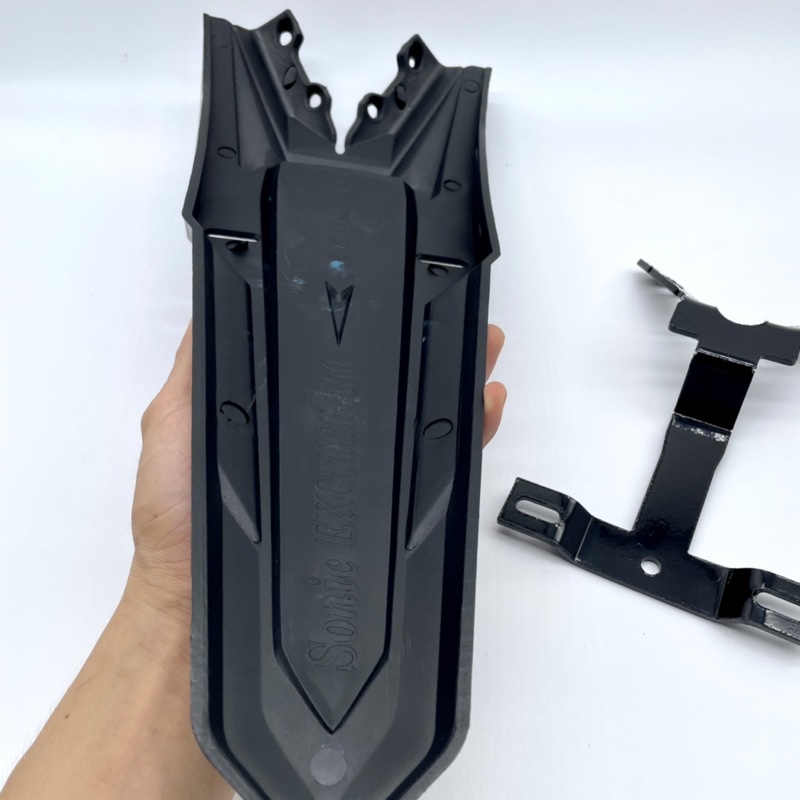 Dè Chắn Bùn Sau Sonic cho Exciter 150 và Winner 150 Kèm Pát Chỗng Gãy