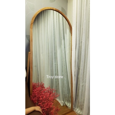 Gương đứng soi toàn thân vòm màu gỗ decor nhà chụp ảnh thời trang