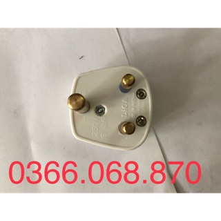 Phích cắm 3 chấu LiOA chân tròn tiêu chuẩn Châu Âu kiểu Anh