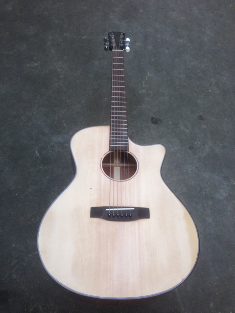 Guitar acoustic S120 hồng đào kỹ.