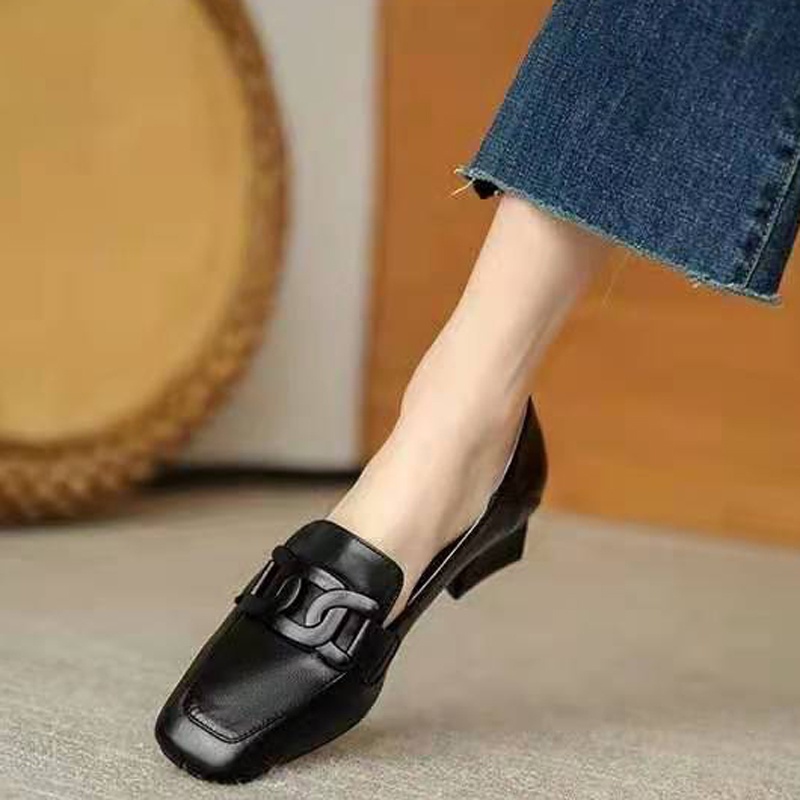 Giày Lười Da Mũi Vuông Đính Khóa Kim Loại Phong Cách Anh Quốc Cho Nữ